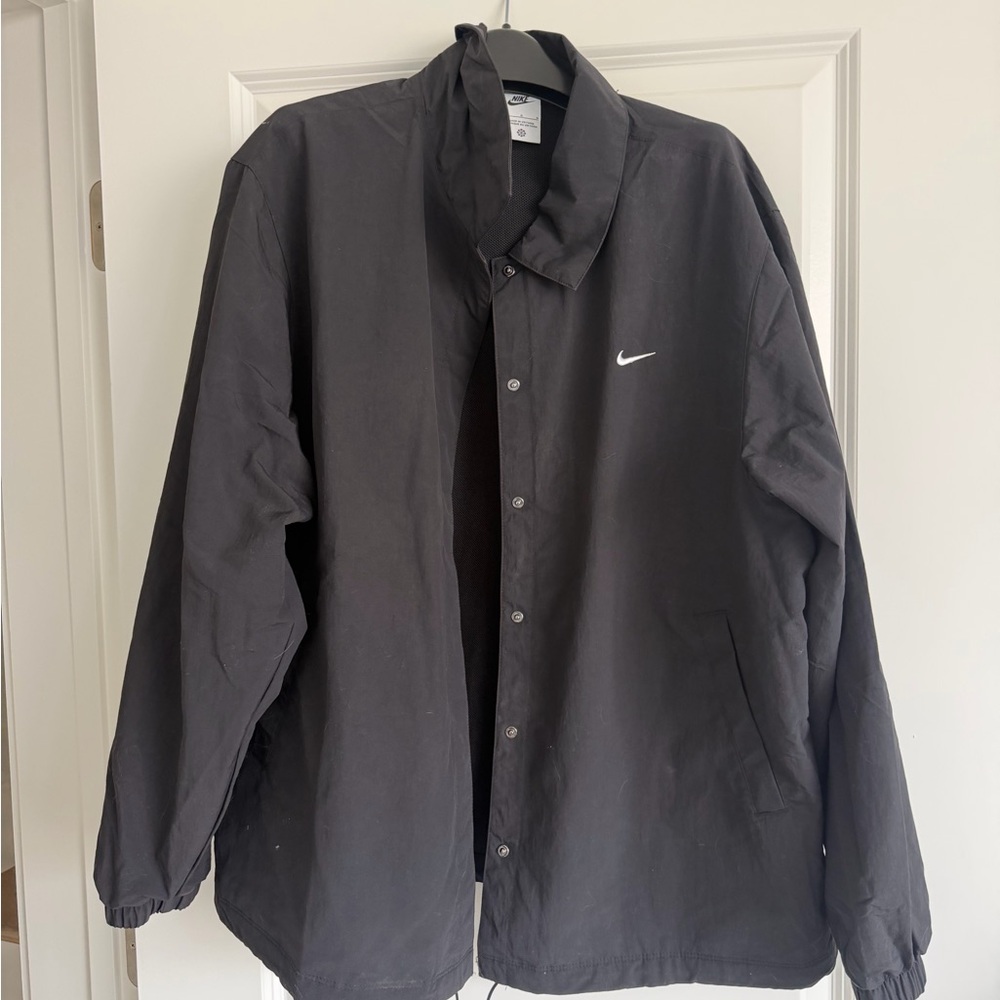 Nike Women's Sportswear Essential Oversized UV Coaches' Jacket in Black Large - Picture 9 of 15